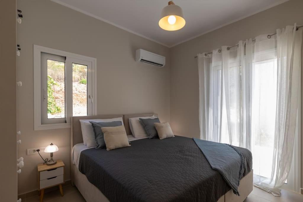 Maritina'S Apartments Amazing Sea View أيّا إفيميا المظهر الخارجي الصورة