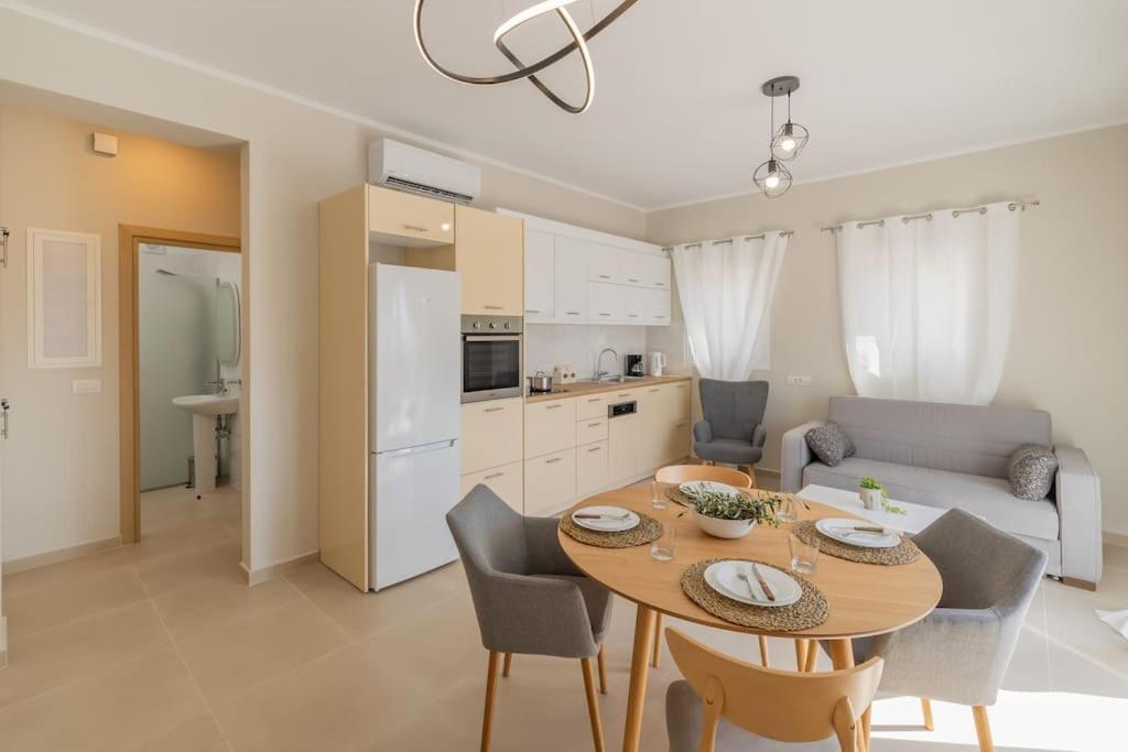 Maritina'S Apartments Amazing Sea View أيّا إفيميا المظهر الخارجي الصورة