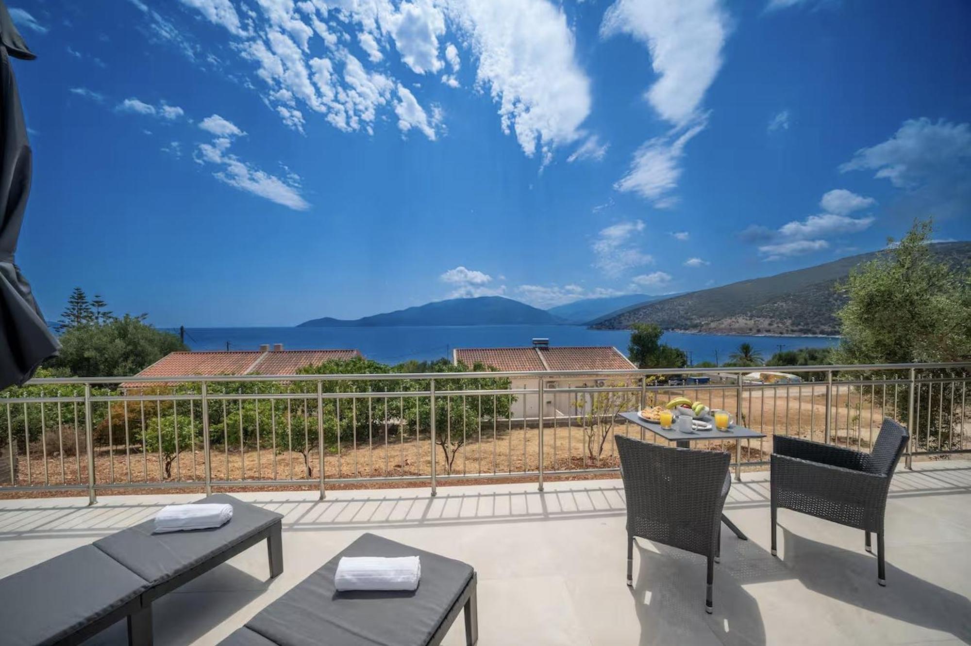 Maritina'S Apartments Amazing Sea View أيّا إفيميا المظهر الخارجي الصورة